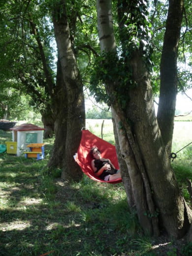 Repos bien mérité sous les arbres...