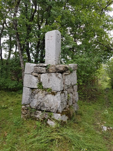 Les Marches - Les bornes sardes