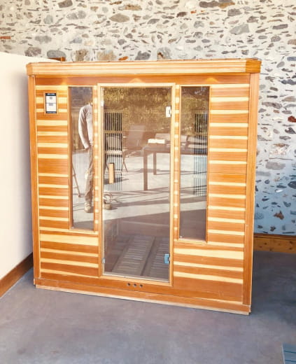 SAUNA EXTÉRIEUR + CHROMOTHERAPIE